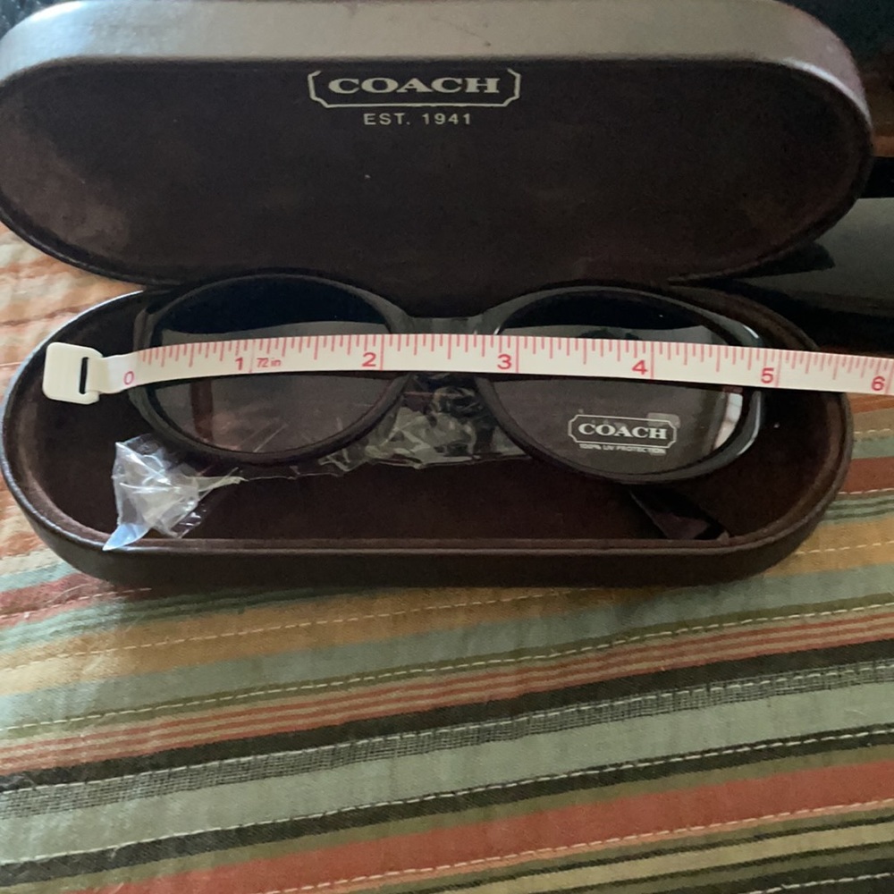 New without tags Coach sunglasses - Picture 6 of 7